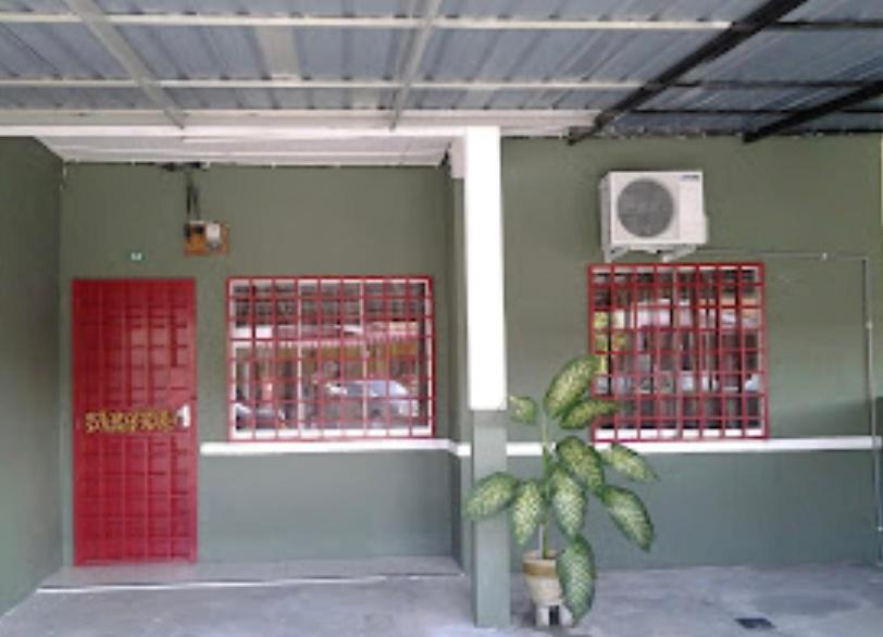 Hajjah Aminah Guest House Bota Exterior photo